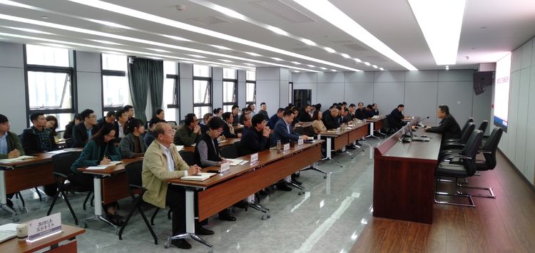 集团公司举办第一期“部长业务工作辅导讲座”